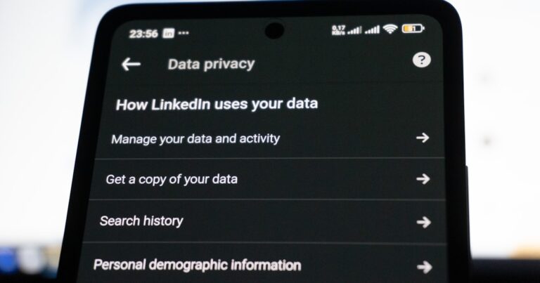 Smartphone privacy settings representing invasion of privacy claims in the UK